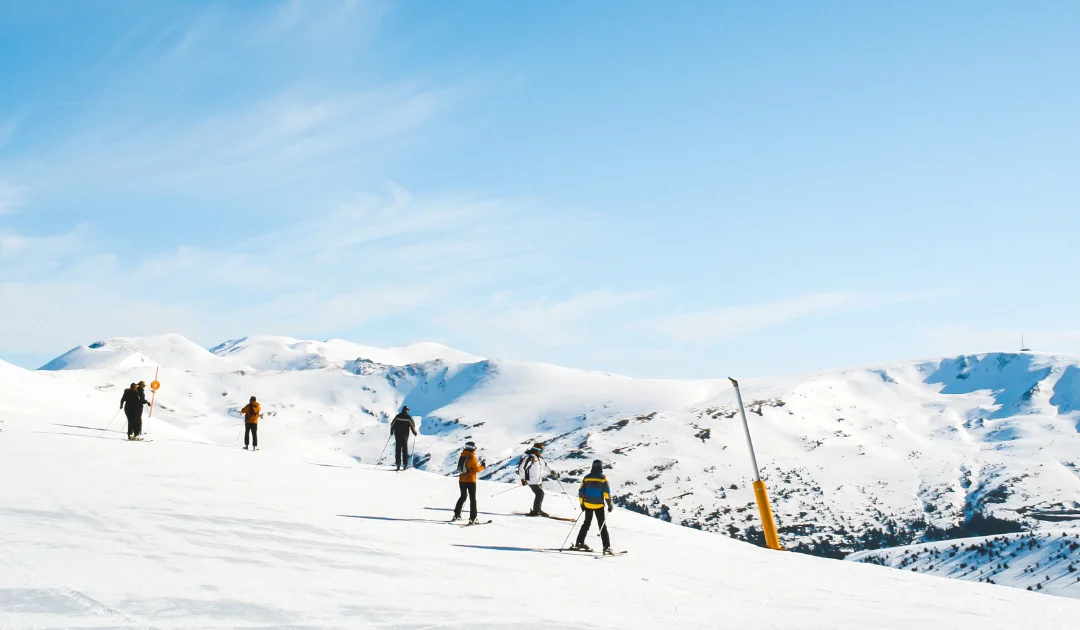 Skier en famille en Andorre : guide complet